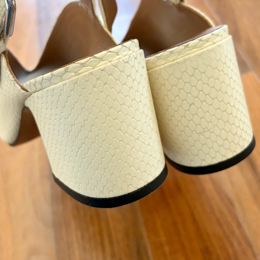 Nomasei - Baghera Sandals - Embossed Pompeii White - Picture 9 of 11